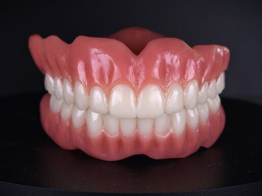 Frontal denture